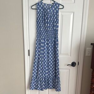Chic Blue and White Patterned Maxi Dress